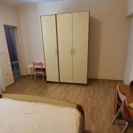 Ruza Gostinjska kuća